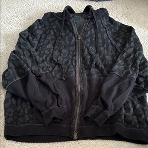 We the Free Women’s Black Patterned Zip-Up Jacket